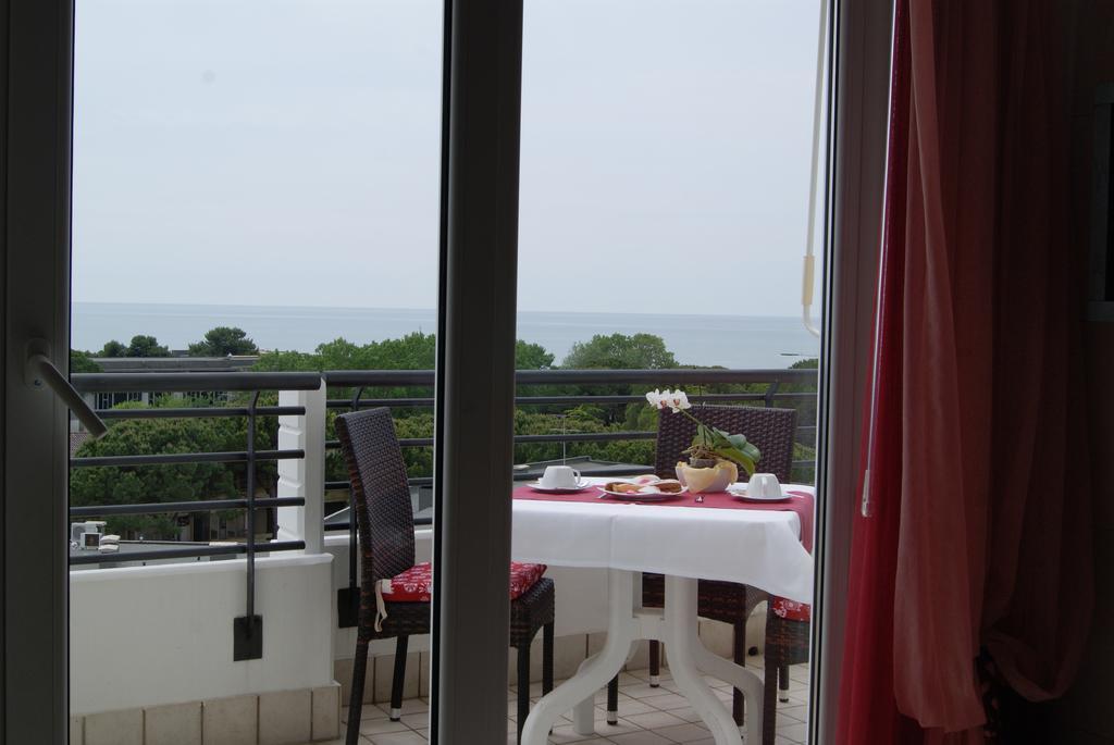 Hotel Residence Sanremo Grado Exterior foto